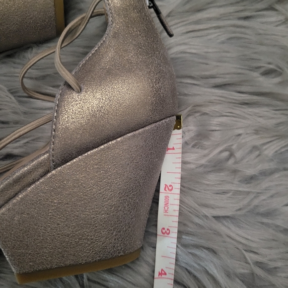 EILEEN FISHER ROPE PUMP IN PLATINUM SUEDE SIZE 8 - Picture 13 of 15